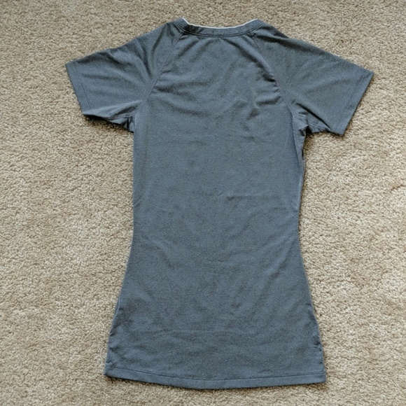 Nike Pro Dri-Fit Gray Workout Shirt - Picture 3 of 4
